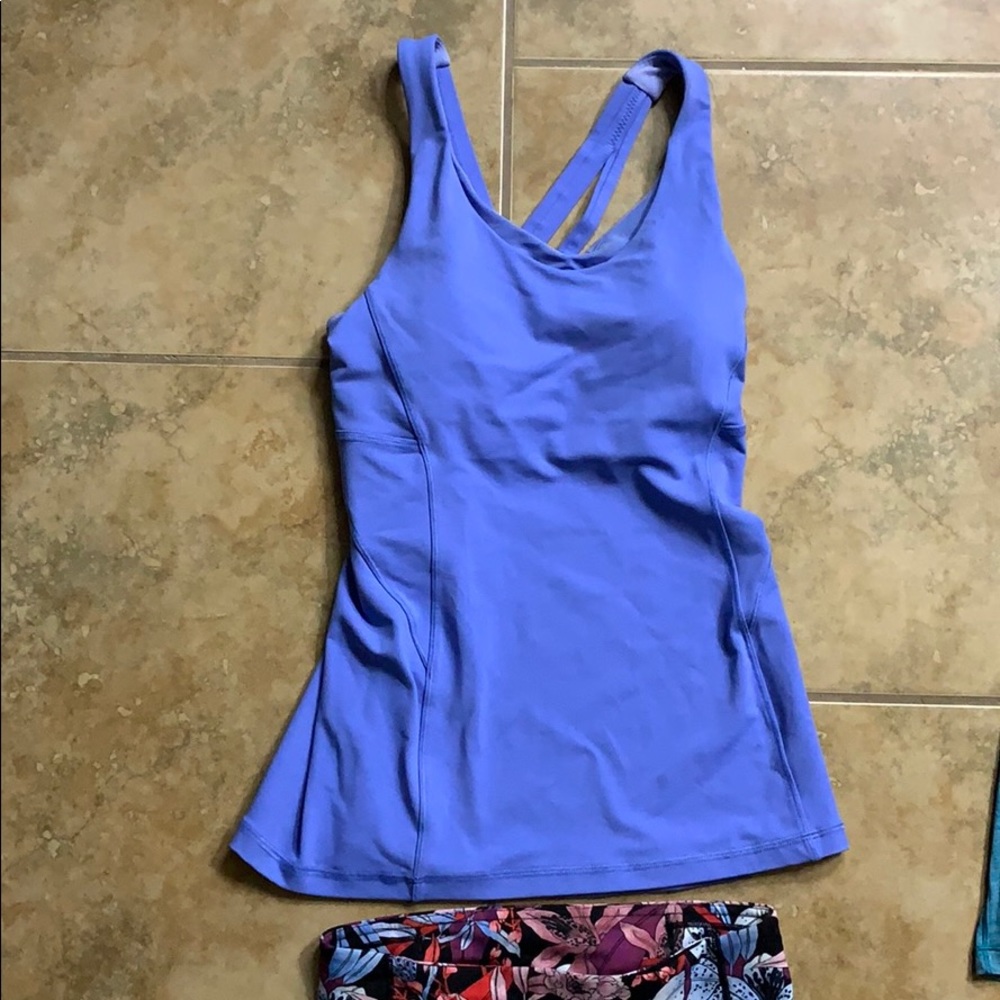 Lululemon tank with build in sports bra